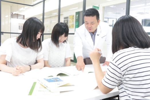 仲間と取り組むグループ学習
