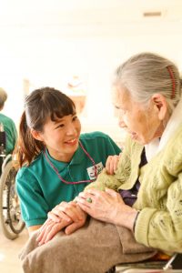 介護福祉士になるには