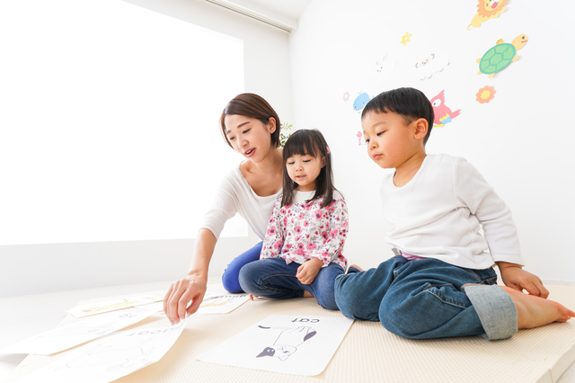 児童福祉司と似ている職業との違い