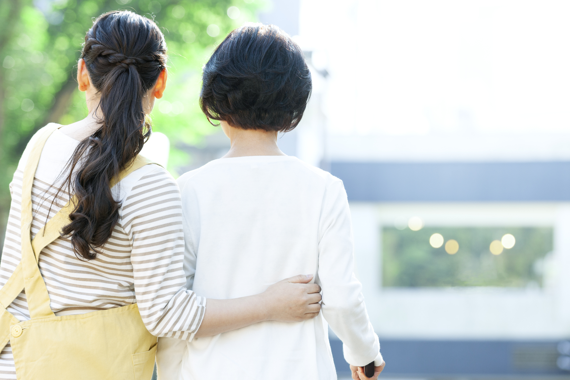 見当識障害とは？認知症の症状の一つを解説。対応、接し方のポイント