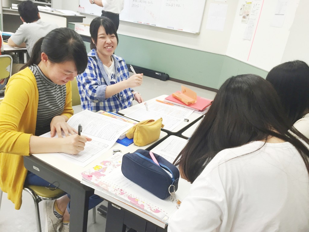 介護　福祉　専門　学校　関西　兵庫　神戸　雰囲気