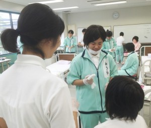 介護　福祉　専門　学校　関西　兵庫　神戸　雰囲気