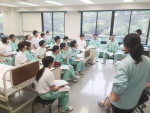 介護　福祉　専門　学校　関西　兵庫　神戸　雰囲気