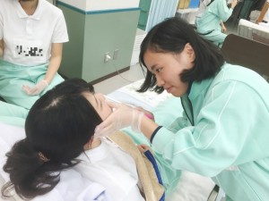 介護　福祉　専門　学校　関西　兵庫　神戸　雰囲気