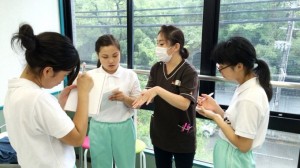 介護　福祉　専門　学校