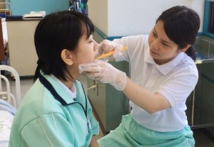 介護　福祉　専門　学校