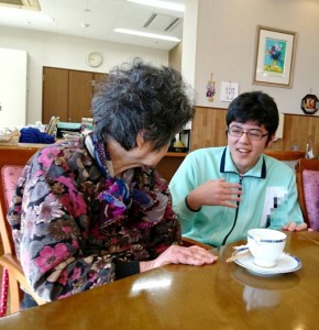 【介護福祉士科】学生達が自分達で考えたレクリエーションを福祉施設で実践★施設レクリエーション③