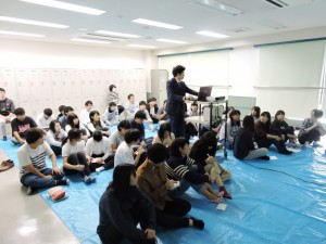 【介護福祉士科・鍼灸科】三田校救急救命士科の先生と学生さんによる心肺蘇生講習を受講☆