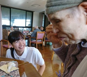 【介護福祉士科】１年生★自分達で考えたレクリエーションを福祉施設で実践②