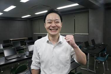 キッチンに立つ男性

AI 生成コンテンツは誤りを含む可能性があります。